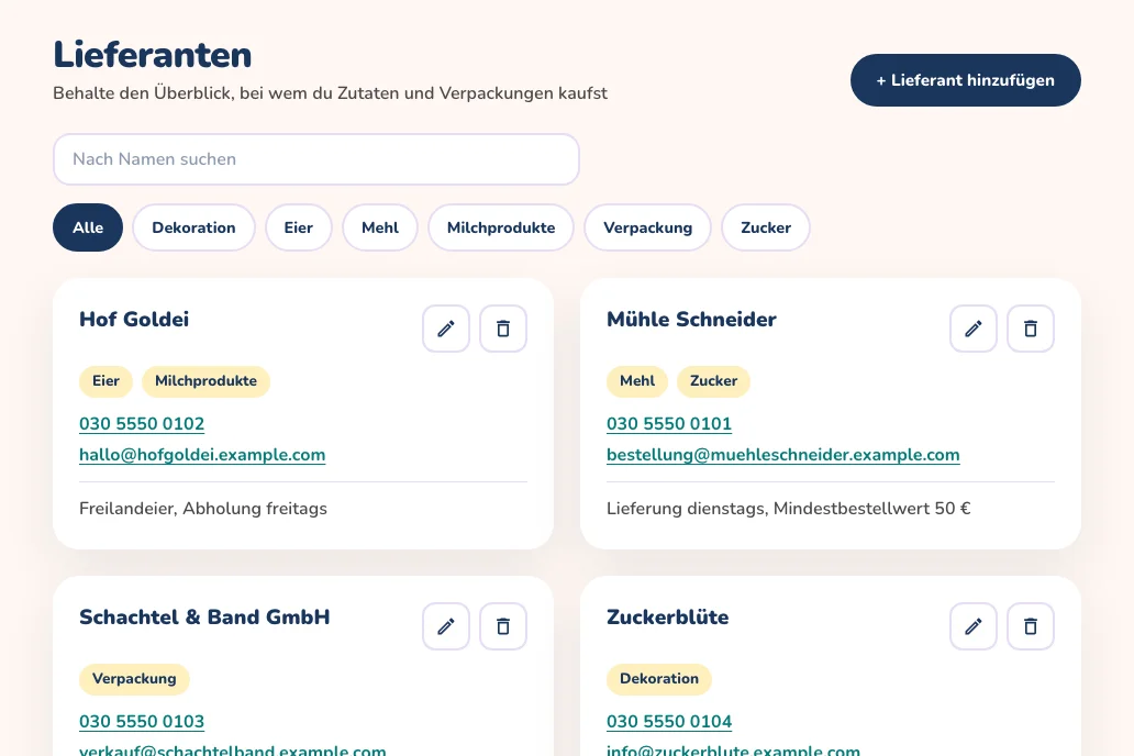 Die Seite Lieferanten mit vier Lieferanten, ihren Telefonnummern, E-Mails und Notizen, einer Suche und Kategoriefiltern